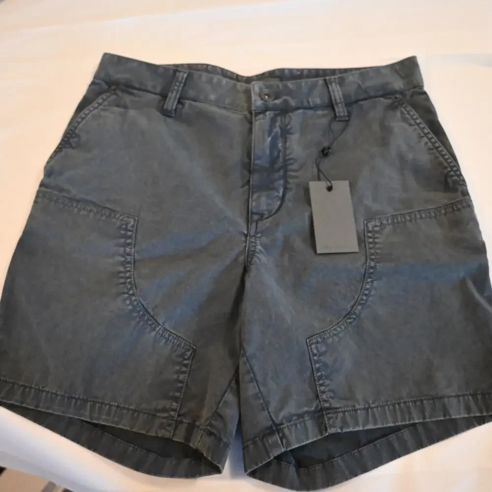 NWT: John Varvatos Lake Blue Shorts in a 30- $168 retail
